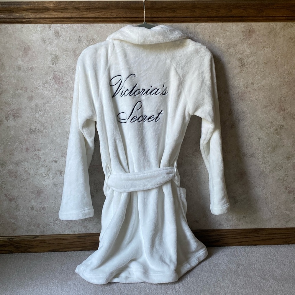 Victoria's Secret White Plush Robe